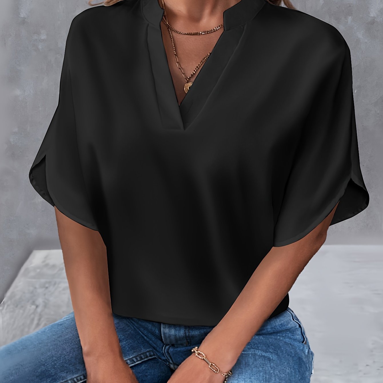 Freja™ | Elegant V-hals bluse
