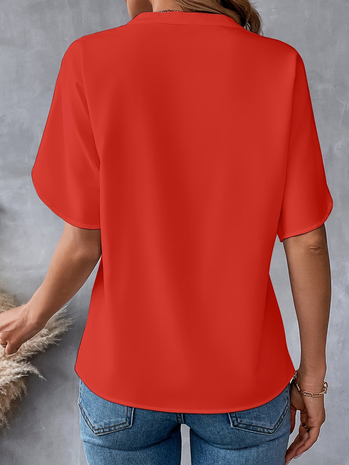 Freja™ | Elegant V-hals bluse
