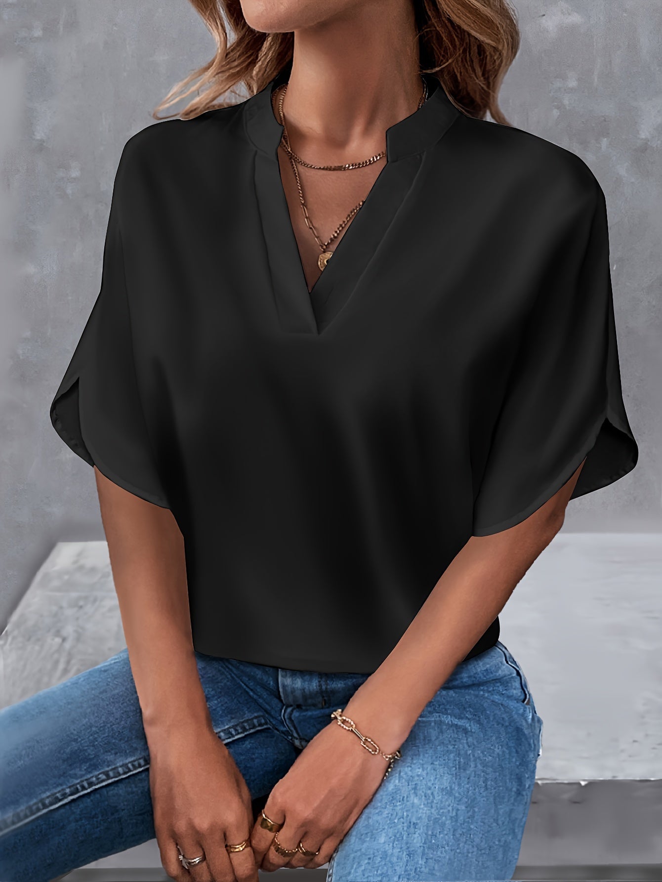 Freja™ | Elegant V-hals bluse