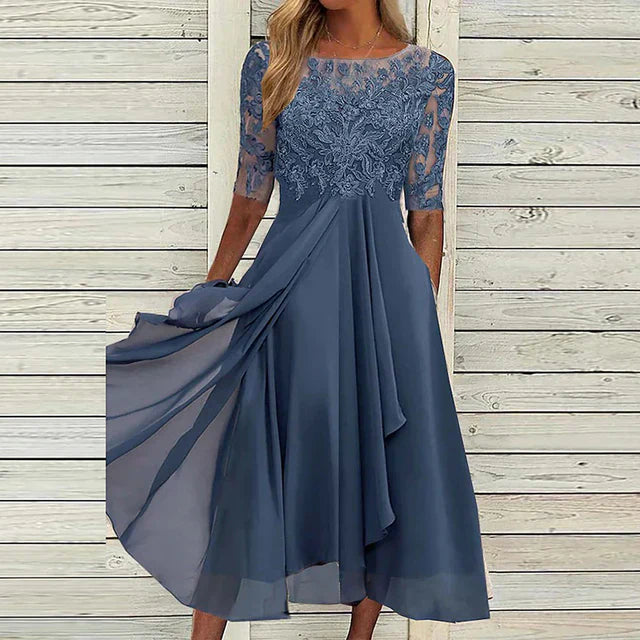 Dorthe | Elegant Midi Kjole med Blondebroderi