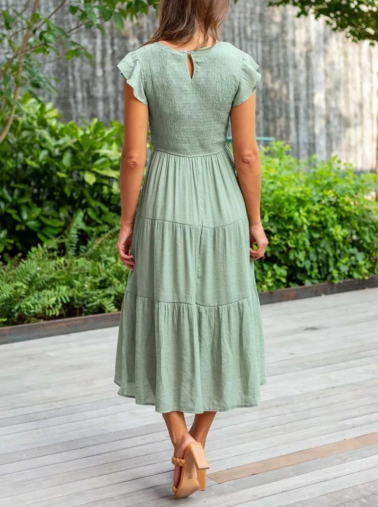 Ronja | Elegant Lagdelt Kjole med Flydende Design