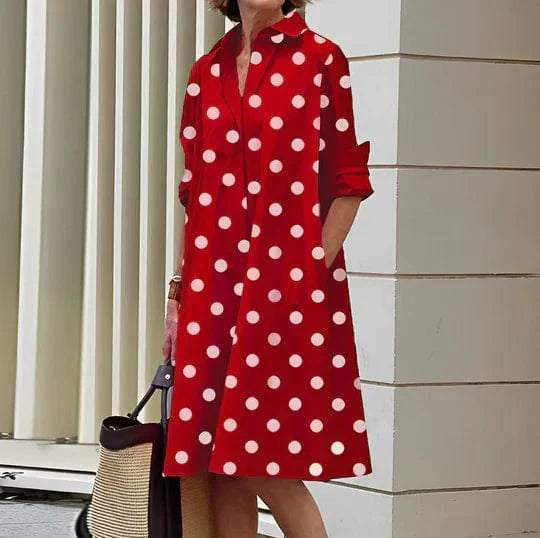 Julie | Elegant Kjole med Knapper