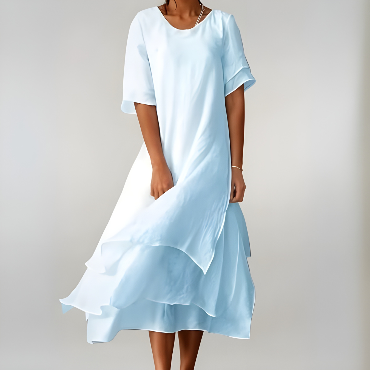 Alizée | Elegant Lagdelt Midi Kjole til Fest