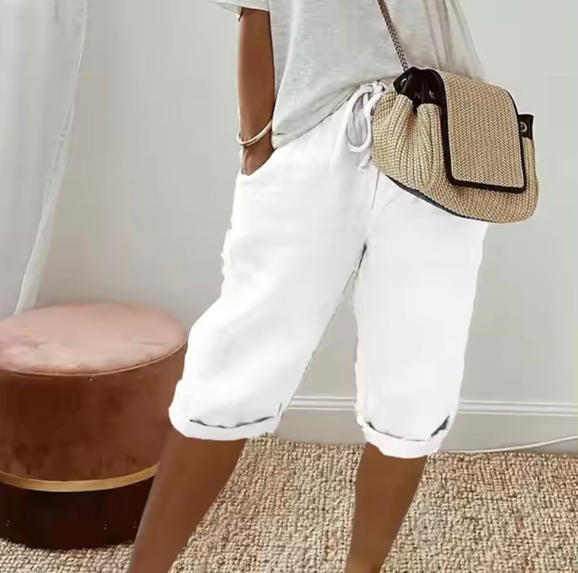 Dame Højtaljede Shorts i Kort Design