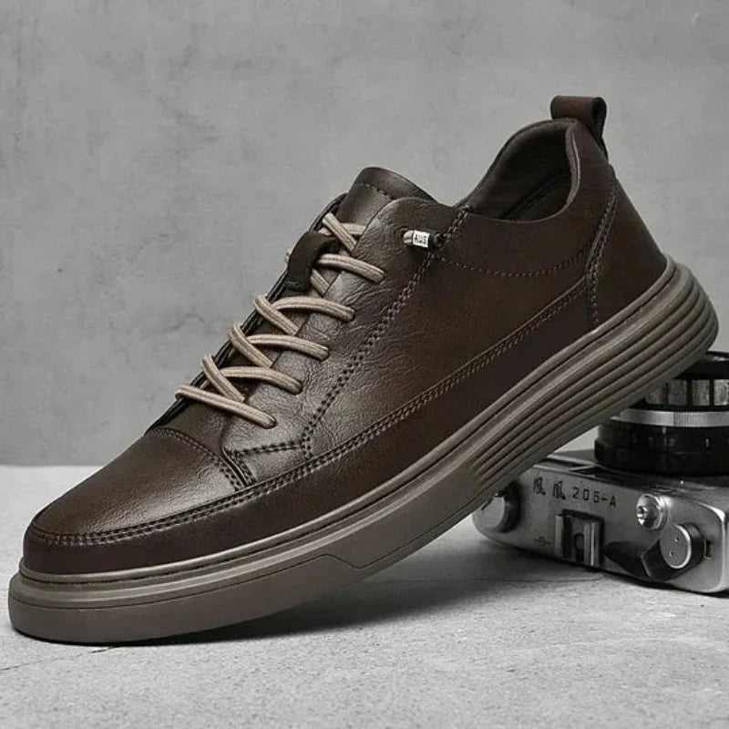 Italienske lædersneakers med elegant design