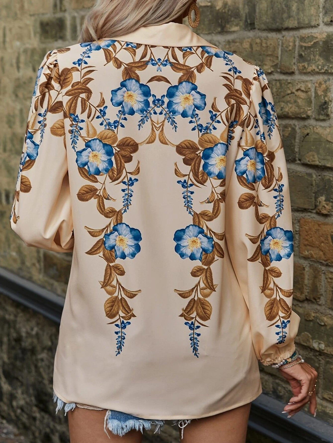 Alma | Langærmet Damebluse med Blomstermønster