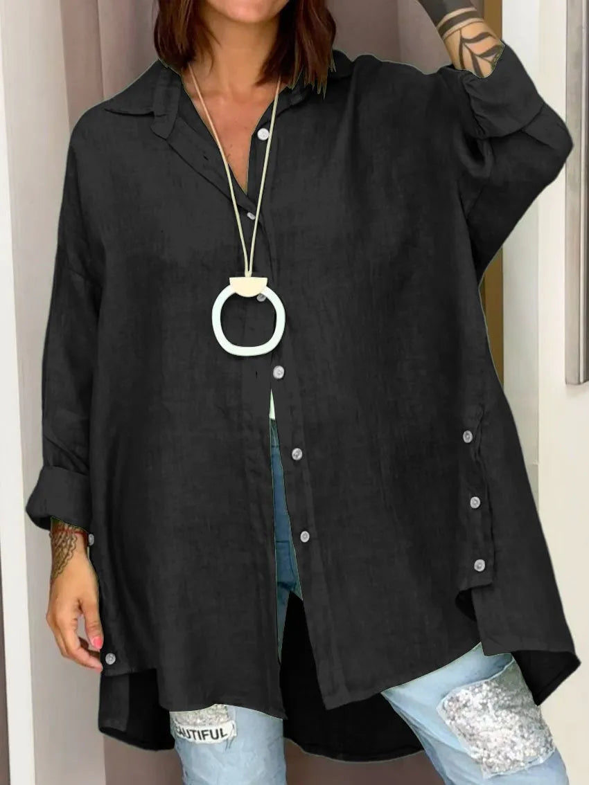 Løs pasform skjorte med knapper for stilfuldt look