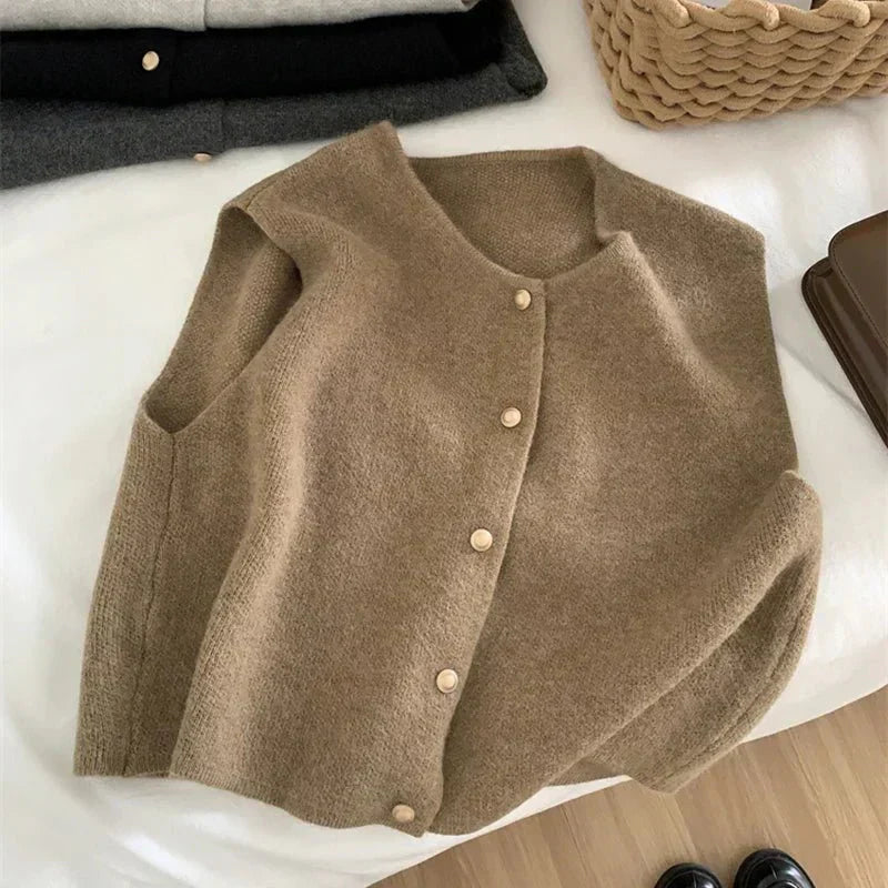 Karla | Chic Kvindevest i Kort Stil