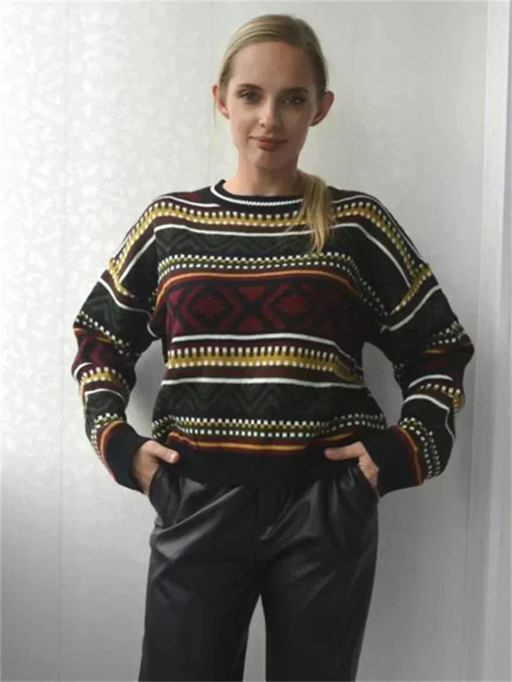 Oda | Geometrisk Mønstret Sweater til Vintermode