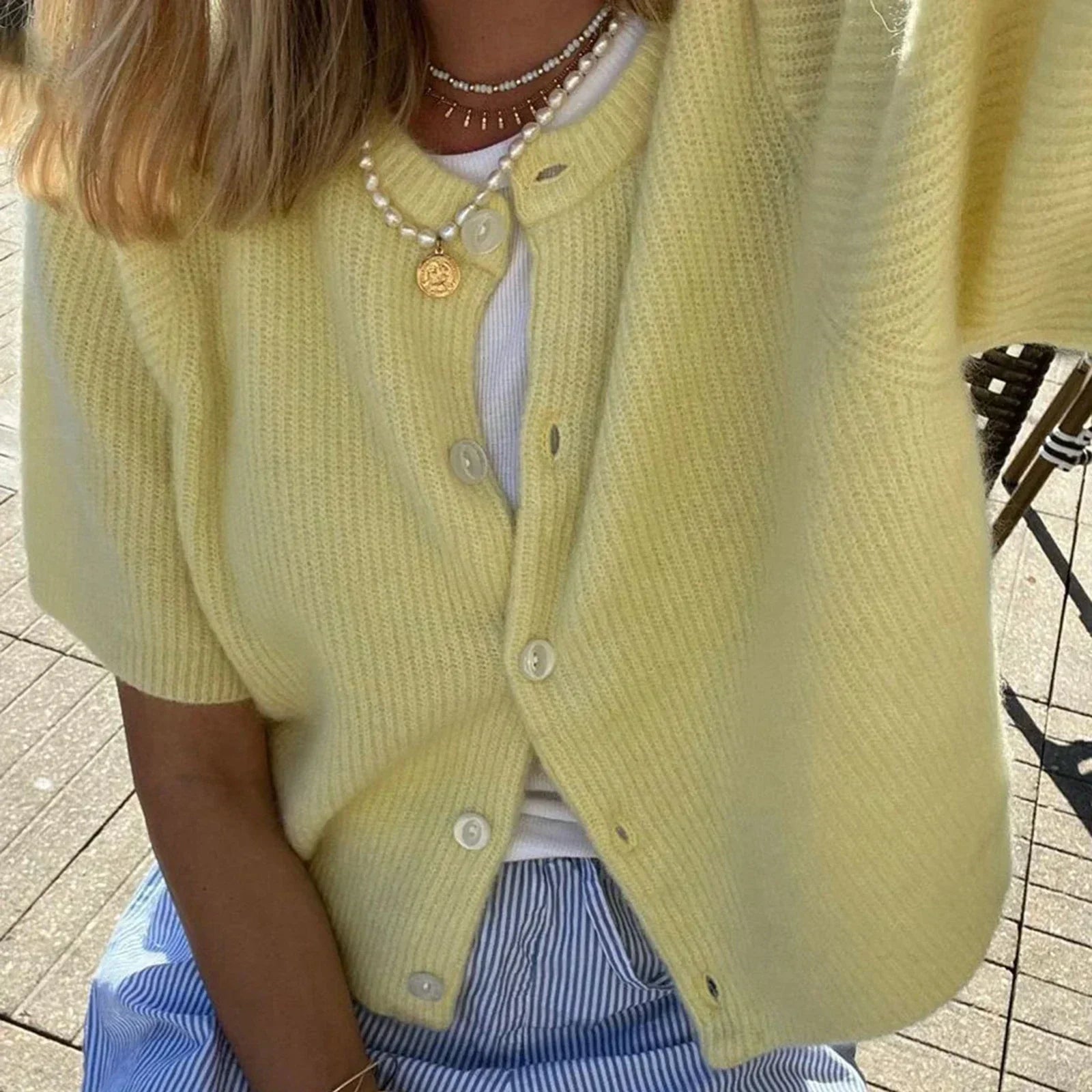 Elegant kortærmet cardigan til damer